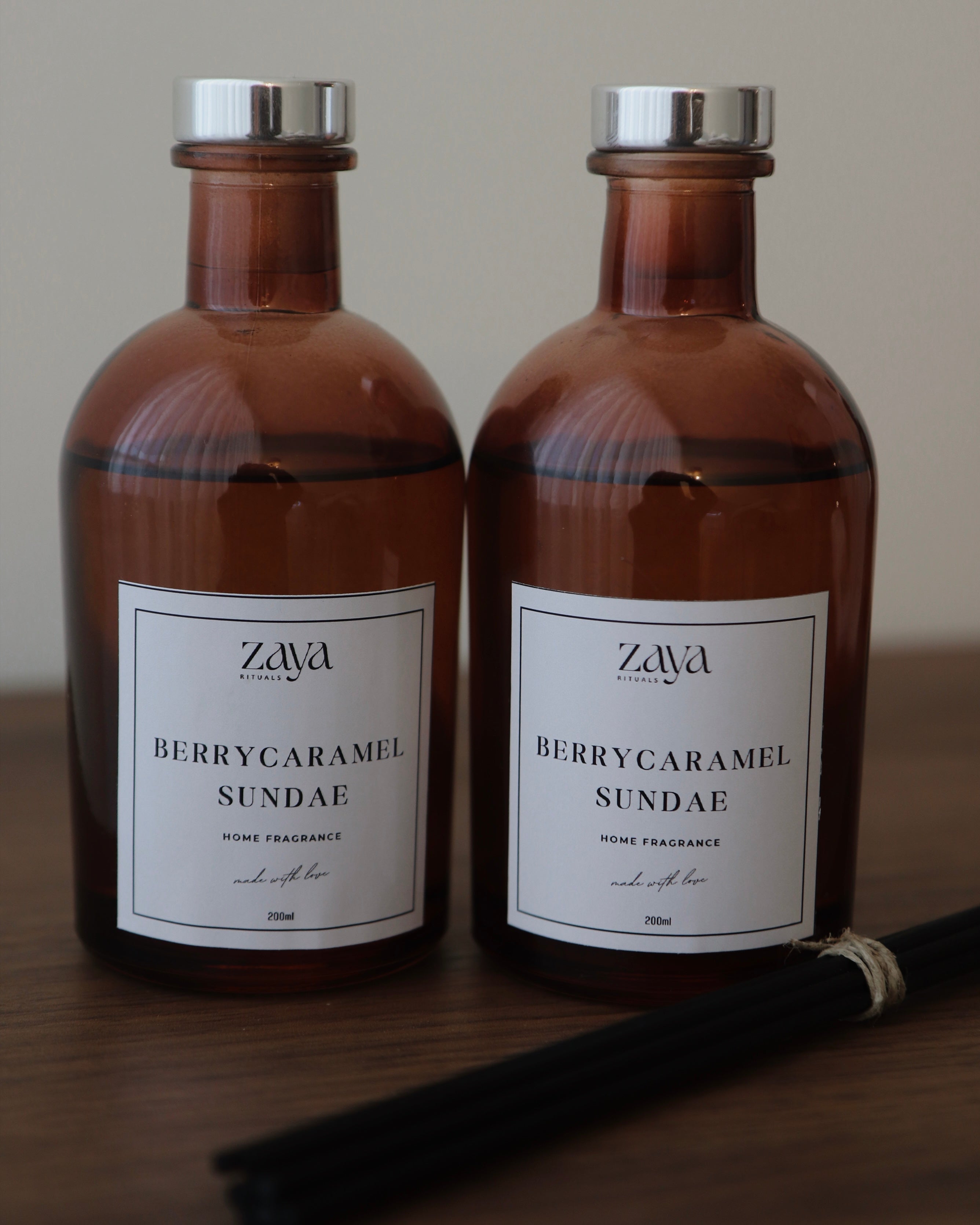 Micado - BerryCaramel Sundae